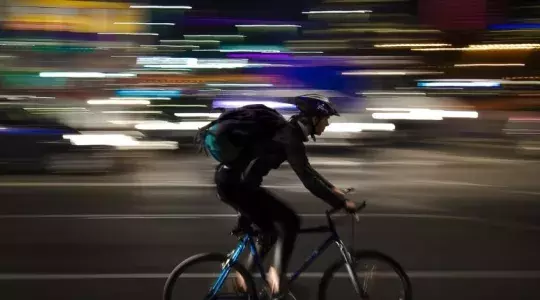 velo dans la nuit