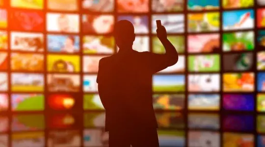 La publicité ciblée à la télévision  une aubaine pour les médias traditionnels et les marques 