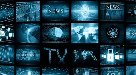 écrans sur un mur TV