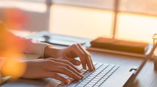 Le travail hybride remet-il en cause les normes managériales ?