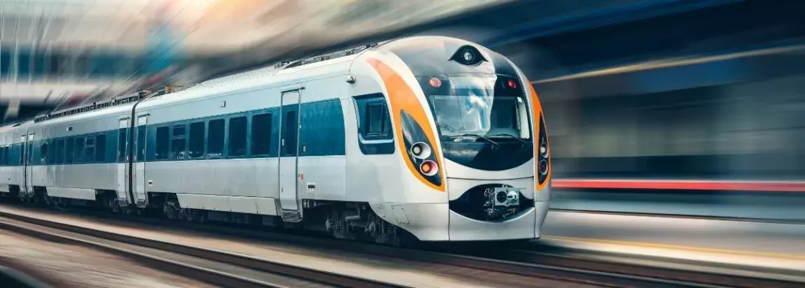 train en pleine vitesse